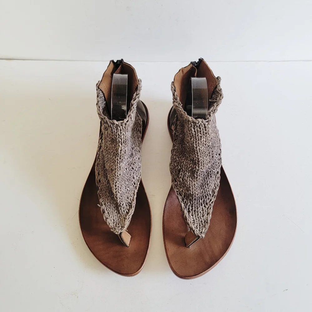 Cydwoq Dion Gray Sweater Woven Sandals Size 41 Boho Artsy Handcrafted in USA - Picture 2 of 16